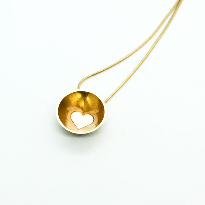 Kullatud hõbedast südamekujuline ripats "Hertz" 20mm, 450mm kuldse ketiga. Suurus S.