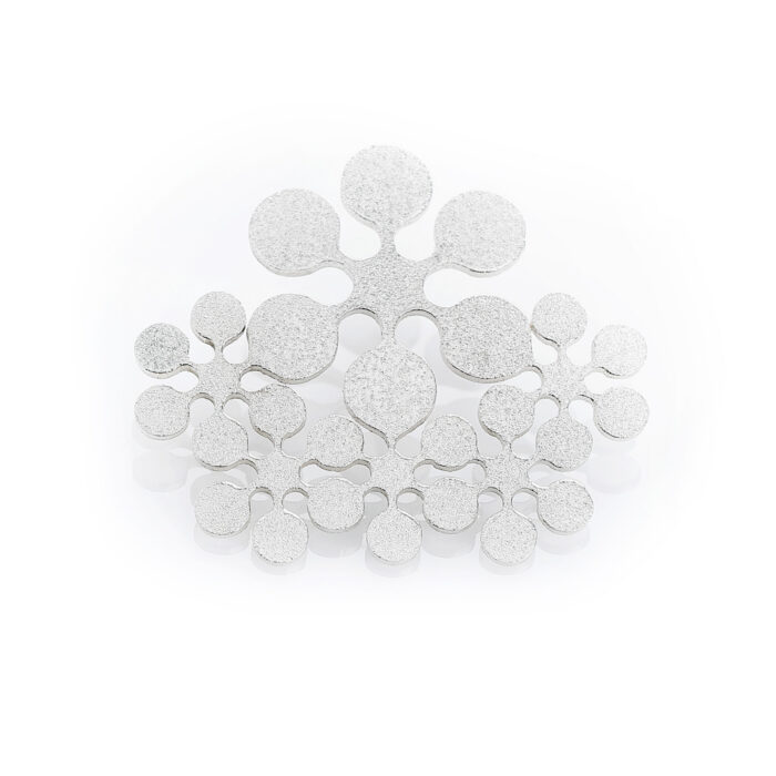 Lumelilled pross hõbe