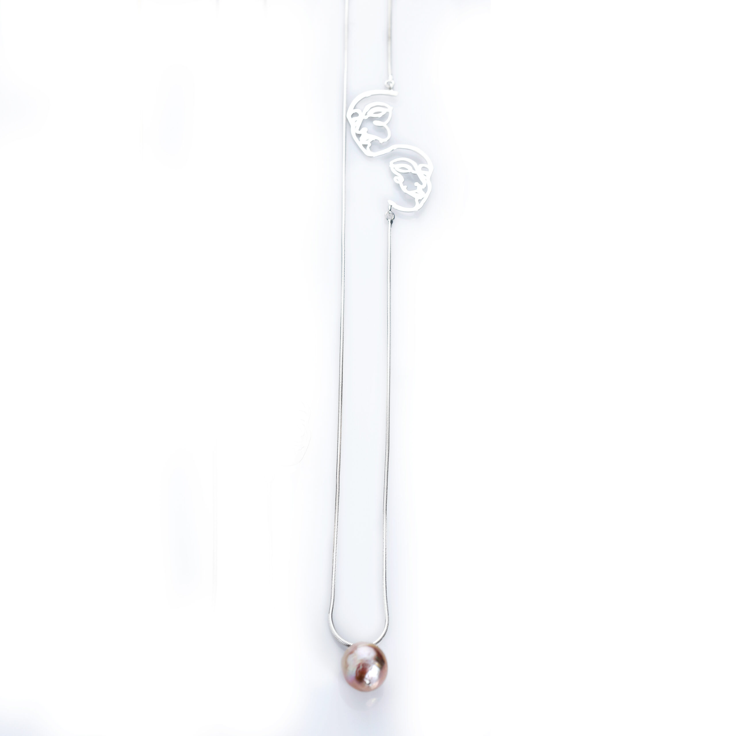 Opera kaelakee Mask hõbedane, roosa pärliga