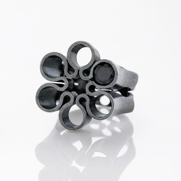 Nix Flores sõrmus, oksüdeeritud hõbe, anneli tammik